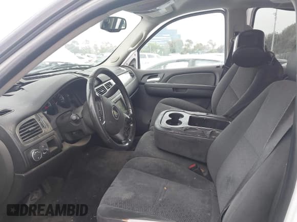 ✅ 2007 Chevrolet Suburban LTZ • VIN: 1GNFC16077R223342 • Lot: 42513496. Listed on IAAI with 256,637 mi. Free auction sales archive from the USA and detailed vehicle history report at DreamBid. Image 5.