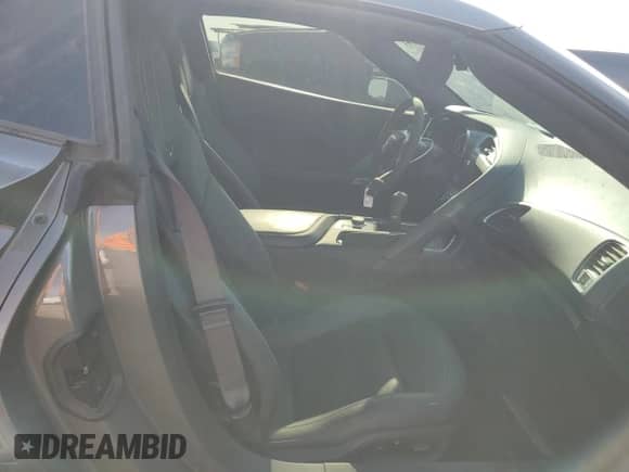 2016 Chevrolet Corvette Z06 3LZ с VIN 1G1YT2D68G5601246, выставлен на аукционе Copart как лот 62612494 с пробегом 15 172 миль миль и Списание • Salvage title. История ставок и продаж доступна на DreamBid. Изображение 10.