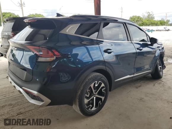 ✅ 2025 Kia Sportage EX • VIN: KNDPVCDG7S7212512 • Lot: 86824935. Listed on Copart with 7,188 mi. Free auction sales archive from the USA and detailed vehicle history report at DreamBid. Image 3.