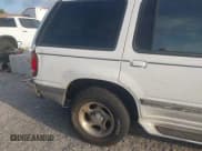 ✅ 1998 Ford Explorer XLT • VIN: 1FMZU32P9WZC01127 • Lot: 42310558. Wystawiony na IAAI z przebiegiem Nie podano. Bezpłatny archiwum sprzedaży aukcyjnych z USA i szczegółowy raport historii pojazdu na DreamBid. Zdjęcie 12.