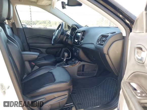 2020 Jeep Compass Latitude с VIN 3C4NJDBB8LT228554, выставлен на аукционе IAAI как лот 43212377 с пробегом 49 032 миль миль и . История ставок и продаж доступна на DreamBid. Изображение 5.