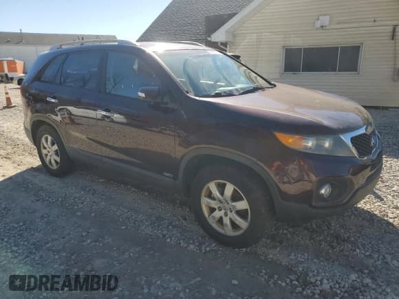 ✅ 2012 Kia Sorento LX • VIN: 5XYKTDA67CG237206 • Lot: 85957935. Listed on Copart with 146,386 mi. Free auction sales archive from the USA and detailed vehicle history report at DreamBid. Image 4.