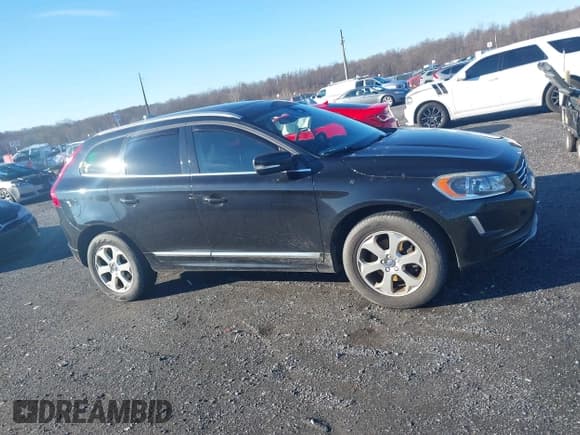 ✅ 2016 Volvo XC60 T5 Premier • VIN: YV4612RK5G2849527 • Lot: 43843305. Listed on IAAI with 155,431 mi. Free auction sales archive from the USA and detailed vehicle history report at DreamBid. Image 13.