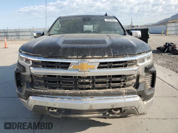 ✅ 2025 Chevrolet Silverado 1500 • VIN: 3GCUKDE86SG208013 • Лот: 59910005. Опубликован ранее на Copart с пробегом 7 423 миль. Бесплатный доступ к архиву аукционных продаж из США и подробный отчёт об истории автомобиля на DreamBid. Изображение 5.