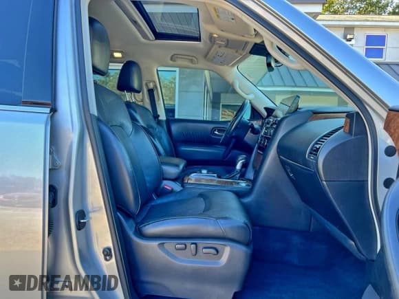 ✅ 2021 Nissan Armada SL • VIN: JN8AY2BA1M9372547 • Lot: 96801485. Wystawiony na Copart z przebiegiem 121 835 mil. Bezpłatny archiwum sprzedaży aukcyjnych z USA i szczegółowy raport historii pojazdu na DreamBid. Zdjęcie 5.