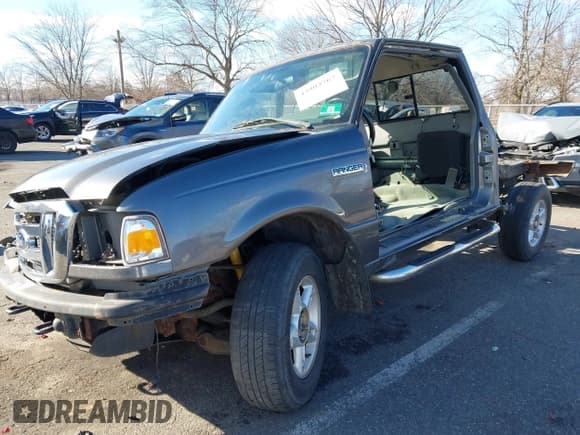✅ 2011 Ford Ranger Sport • VIN: 1FTLR4FE5BPB22733 • Lot: 43903767. Listed on IAAI with Not provided. Free auction sales archive from the USA and detailed vehicle history report at DreamBid. Image 19.