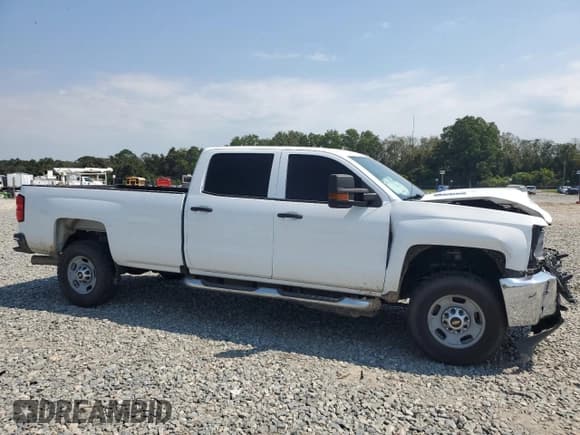 ✅ 2017 Chevrolet Silverado 2500HD Work Truck • VIN: 1GC1KUEY8HF118164 • Lot: 72285234. Wystawiony na Copart z przebiegiem 150 784 mil. Bezpłatny archiwum sprzedaży aukcyjnych z USA i szczegółowy raport historii pojazdu na DreamBid. Zdjęcie 4.