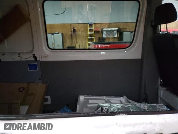 ✅ 2011 Freightliner Sprinter • VIN: WDRPE8CCXB5547450 • Lot: 43731135. Listed on Copart with 212,275 mi. Free auction sales archive from the USA and detailed vehicle history report at DreamBid. Image 11.
