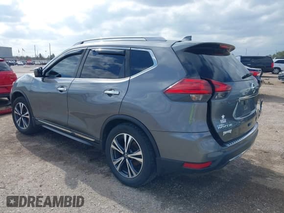 ✅ 2017 Nissan Rogue SL • VIN: 5N1AT2MT0HC881736 • Lot: 41506635. Listed on IAAI with 136,389 mi. Free auction sales archive from the USA and detailed vehicle history report at DreamBid. Image 3.