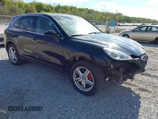 ✅ 2014 Porsche Cayenne • VIN: WP1AA2A23ELA07428 • Lot: 43460085. Wystawiony na IAAI z przebiegiem 55 374 mil. Bezpłatny archiwum sprzedaży aukcyjnych z USA i szczegółowy raport historii pojazdu na DreamBid. Zdjęcie 1.
