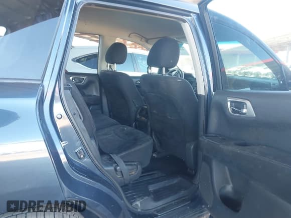 ✅ 2015 Nissan Pathfinder S • VIN: 5N1AR2MN4FC625872 • Lot: 43656579. Listed on IAAI with 139,277 mi. Free auction sales archive from the USA and detailed vehicle history report at DreamBid. Image 8.