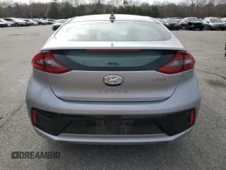 ✅ 2019 Hyundai Ioniq • VIN: KMHC65LD1KU181334 • Lot: 49546105. Wystawiony na Copart z przebiegiem 69 168 mil. Bezpłatny archiwum sprzedaży aukcyjnych z USA i szczegółowy raport historii pojazdu na DreamBid. Zdjęcie 6.