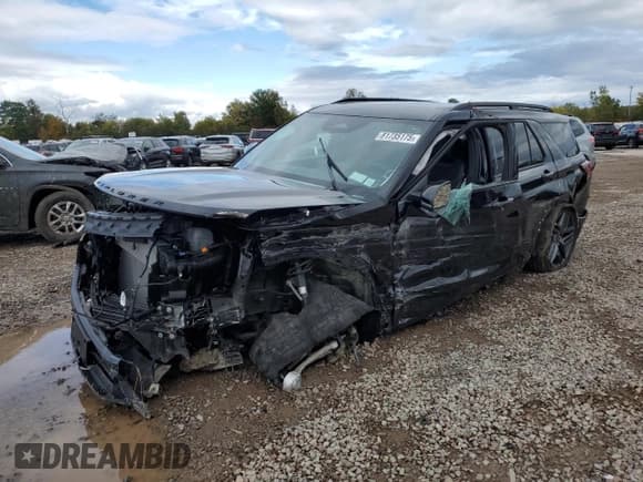 ✅ 2025 Ford Explorer ST • VIN: 1FMWK8GC5SGB26900 • Lot: 81735175. Wystawiony na Copart z przebiegiem 8 641 mil. Bezpłatny archiwum sprzedaży aukcyjnych z USA i szczegółowy raport historii pojazdu na DreamBid. Zdjęcie 1.