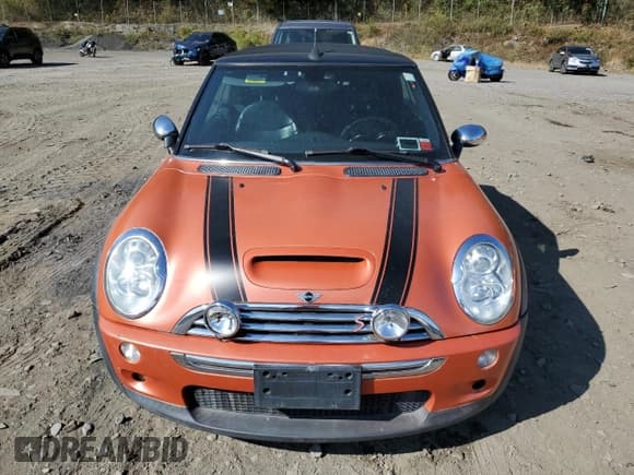 ✅ 2006 MINI Convertible S • VIN: WMWRH33536TK56873 • Лот: 75599864. Опубликован ранее на Copart с пробегом 97 917 миль. Бесплатный доступ к архиву аукционных продаж из США и подробный отчёт об истории автомобиля на DreamBid. Изображение 5.