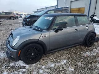 ✅ 2003 MINI Hardtop S • VIN: WMWRE33413TD66853 • Lot: 91573155. Listed on Copart with 132,016 mi. Free auction sales archive from the USA and detailed vehicle history report at DreamBid. Image 1.