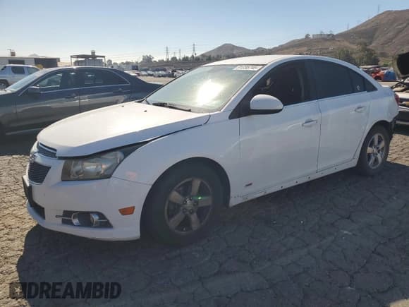 ✅ 2014 Chevrolet Cruze 1LT • VIN: 1G1PC5SB8E7304251 • Лот: 91235745. Опубликован ранее на Copart с пробегом 174 920 миль. Бесплатный доступ к архиву аукционных продаж из США и подробный отчёт об истории автомобиля на DreamBid. Изображение 1.