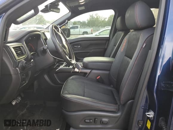 ✅ 2023 Nissan Titan SV • VIN: 1N6AA1ED6PN115389 • Lot: 74616844. Wystawiony na Copart z przebiegiem 19 299 mil. Bezpłatny archiwum sprzedaży aukcyjnych z USA i szczegółowy raport historii pojazdu na DreamBid. Zdjęcie 7.