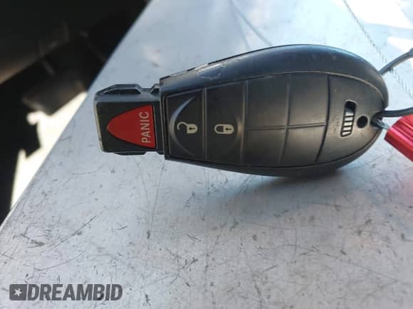 2024 Ram 1500 SLT z VIN 1C6RR6GG3RS128566, wystawiony jako IAAI lot #43605003 z przebiegiem 47 799 mil mil oraz . Historia ofert i sprzedaży dostępna na DreamBid. Obrazek 11.