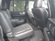 ✅ 2013 Ford Expedition Max Limited • VIN: 1FMJK2A56DEF63384 • Lot: 42436749. Wystawiony na IAAI z przebiegiem 159 589 mil. Bezpłatny archiwum sprzedaży aukcyjnych z USA i szczegółowy raport historii pojazdu na DreamBid. Zdjęcie 8.