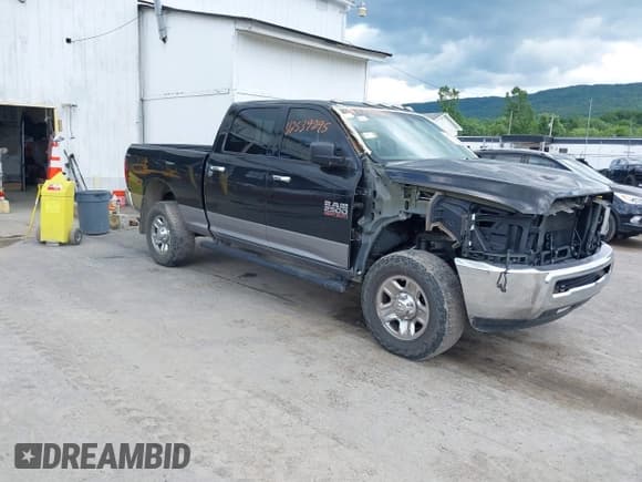✅ 2018 Ram 2500 Big Horn • VIN: 3C6UR5DJ3JG343719 • Лот: 42539295. Опубликован ранее на IAAI с пробегом 62 012 миль. Бесплатный доступ к архиву аукционных продаж из США и подробный отчёт об истории автомобиля на DreamBid. Изображение 1.