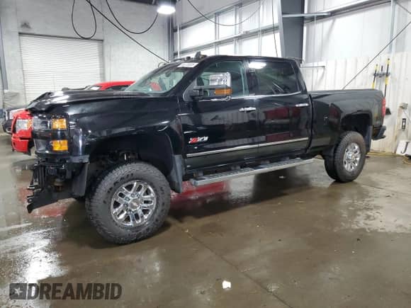 2017 Chevrolet Silverado 3500HD LTZ with VIN 1GC4K0EY4HF189559, listed as a Copart auction lot 66470005 with 47,171 mi miles and Salvage title. Bid and sale history available at DreamBid. Image 1.