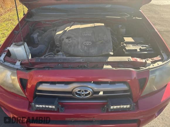 ✅ 2010 Toyota Tacoma • VIN: 5TEUU4EN6AZ706991 • Lot: 93976295. Listed on Copart with 199,601 mi. Free auction sales archive from the USA and detailed vehicle history report at DreamBid. Image 7.