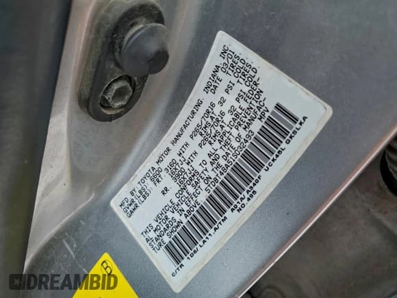 ✅ 2001 Toyota Sequoia Limited • VIN: 5TDBT48A51S032493 • Lot: 94341655. Listed on Copart with 240,596 mi. Free auction sales archive from the USA and detailed vehicle history report at DreamBid. Image 13.