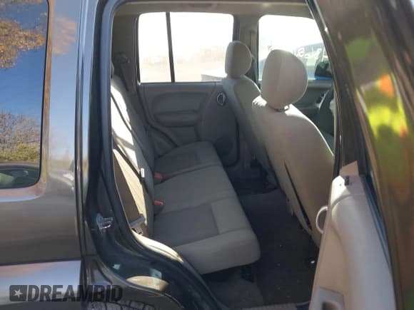 ✅ 2006 Jeep Liberty Limited • VIN: 1J4GL58K36W251328 • Lot: 43626602. Listed on IAAI with 226,550 mi. Free auction sales archive from the USA and detailed vehicle history report at DreamBid. Image 8.