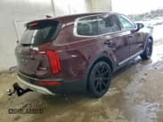 ✅ 2020 Kia Telluride LX • VIN: 5XYP24HCXLG008281 • Лот: 94645065. Опубликован ранее на Copart с пробегом 98 297 миль. Бесплатный доступ к архиву аукционных продаж из США и подробный отчёт об истории автомобиля на DreamBid. Изображение 3.