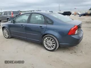 ✅ 2011 Volvo S40 • VIN: YV1672MS1B2537054 • Lot: 76526944. Listed on Copart with 63,282 mi. Free auction sales archive from the USA and detailed vehicle history report at DreamBid. Image 2.