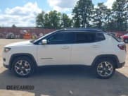 ✅ 2018 Jeep Compass Limited • VIN: 3C4NJCCBXJT420550 • Lot: 43367849. Listed on IAAI with 83,067 mi. Free auction sales archive from the USA and detailed vehicle history report at DreamBid. Image 13.