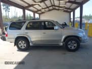 ✅ 2001 Toyota 4Runner SR5 • VIN: JT3HN86R710325307 • Lot: 42814795. Listed on IAAI with 299,753 mi. Free auction sales archive from the USA and detailed vehicle history report at DreamBid. Image 14.