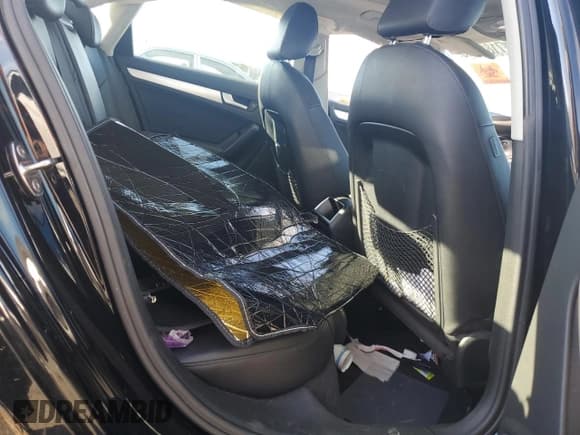 ✅ 2010 Audi A4 Premium • VIN: WAUAFAFL7AN060384 • Lot: 71889545. Listed on Copart with 74,848 mi. Free auction sales archive from the USA and detailed vehicle history report at DreamBid. Image 10.