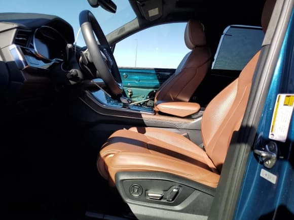 ✅ 2020 Audi Q7 Prestige • VIN: WA1VXAF75LD012678 • Lot: 67317985. Listed on Copart with 45,189 mi. Free auction sales archive from the USA and detailed vehicle history report at DreamBid. Image 7.