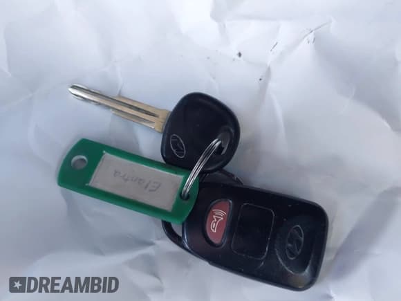 ✅ 2010 Hyundai Elantra SE • VIN: KMHDU4AD0AU980415 • Lot: 43457509. Listed on IAAI with 190,525 mi. Free auction sales archive from the USA and detailed vehicle history report at DreamBid. Image 11.