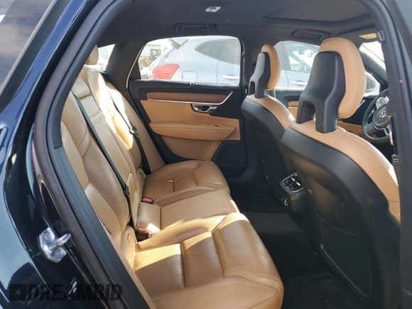 ✅ 2017 Volvo S90 • VIN: YV1102AL4H1009860 • Lot: 89000805. Wystawiony na Copart z przebiegiem 64 904 mil. Bezpłatny archiwum sprzedaży aukcyjnych z USA i szczegółowy raport historii pojazdu na DreamBid. Zdjęcie 10.