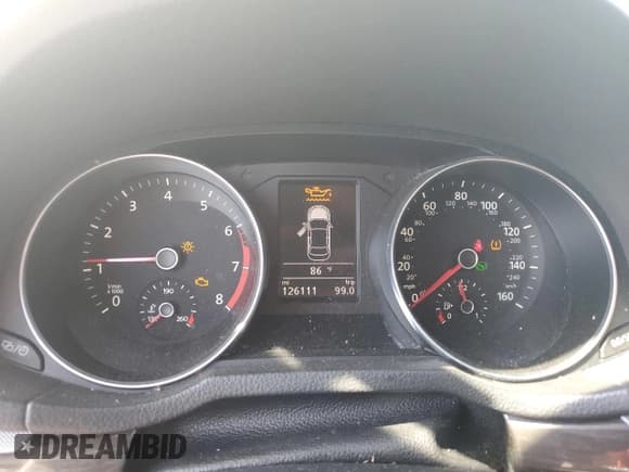 ✅ 2016 Volkswagen Passat SE • VIN: 1VWBS7A37GC037170 • Lot: 84639325. Wystawiony na Copart z przebiegiem 126 111 mil. Bezpłatny archiwum sprzedaży aukcyjnych z USA i szczegółowy raport historii pojazdu na DreamBid. Zdjęcie 9.