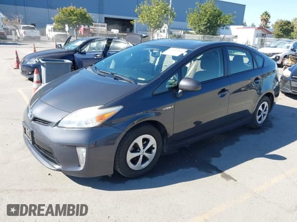 ✅ 2014 Toyota Prius Four • VIN: JTDKN3DU7E1779102 • Лот: 43562096. Опубликован ранее на IAAI с пробегом 98 799 миль. Бесплатный доступ к архиву аукционных продаж из США и подробный отчёт об истории автомобиля на DreamBid. Изображение 2.