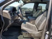 ✅ 2021 Chevrolet Suburban LT • VIN: 1GNSCCKD3MR369171 • Lot: 75690164. Wystawiony na Copart z przebiegiem 74 194 mil. Bezpłatny archiwum sprzedaży aukcyjnych z USA i szczegółowy raport historii pojazdu na DreamBid. Zdjęcie 7.