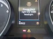 ✅ 2021 Volkswagen Atlas SE • VIN: 1V2WR2CAXMC586838 • Lot: 42581657. Wystawiony na IAAI z przebiegiem 60 922 mil. Bezpłatny archiwum sprzedaży aukcyjnych z USA i szczegółowy raport historii pojazdu na DreamBid. Zdjęcie 15.