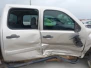 ✅ 2007 Chevrolet Silverado 2500HD 1LT • VIN: 1GCHC23K67F523209 • Lot: 41925957. Wystawiony na IAAI z przebiegiem 250 138 mil. Bezpłatny archiwum sprzedaży aukcyjnych z USA i szczegółowy raport historii pojazdu na DreamBid. Zdjęcie 13.