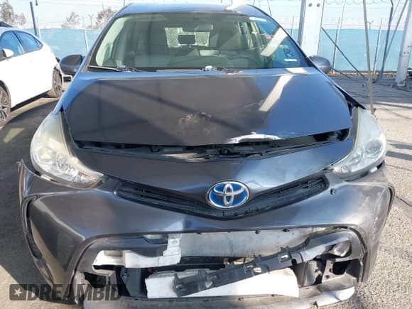 ✅ 2015 Toyota Prius Two • VIN: JTDZN3EU3FJ037441 • Lot: 41430837. Listed on IAAI with 191,370 mi. Free auction sales archive from the USA and detailed vehicle history report at DreamBid. Image 12.