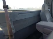 ✅ 1998 Ford F-250 • VIN: 1FTPF28L8WNA78805 • Lot: 41824199. Wystawiony na IAAI z przebiegiem 111 707 mil. Bezpłatny archiwum sprzedaży aukcyjnych z USA i szczegółowy raport historii pojazdu na DreamBid. Zdjęcie 8.