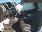 ✅ 2019 Jeep Cherokee Latitude • VIN: 1C4PJLCB4KD247513 • Lot: 86837175. Wystawiony na Copart z przebiegiem 84 082 mil. Bezpłatny archiwum sprzedaży aukcyjnych z USA i szczegółowy raport historii pojazdu na DreamBid. Zdjęcie 7.