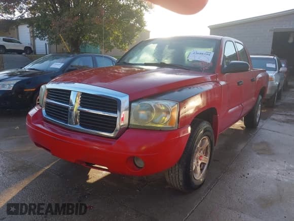 ✅ 2006 Dodge Dakota SLT • VIN: 1D7HE48N66S501330 • Lot: 43688359. Listed on IAAI with 199,726 mi. Free auction sales archive from the USA and detailed vehicle history report at DreamBid. Image 2.