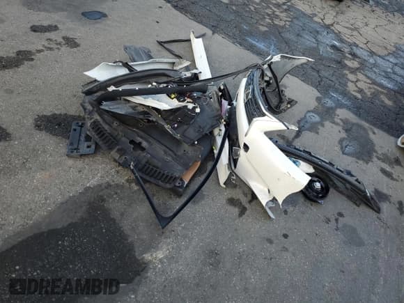 ✅ 2014 Lexus GS 350 • VIN: JTHBE1BL4E5036595 • Lot: 80725075. Wystawiony na Copart z przebiegiem 114 500 mil. Bezpłatny archiwum sprzedaży aukcyjnych z USA i szczegółowy raport historii pojazdu na DreamBid. Zdjęcie 12.