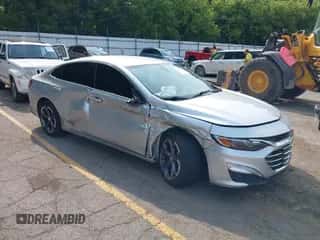 2020 Chevrolet Malibu LT z VIN 1G1ZD5ST8LF103001, wystawiony jako IAAI lot #42898537 z przebiegiem 113 098 mil mil oraz . Historia ofert i sprzedaży dostępna na DreamBid. Obrazek 1.