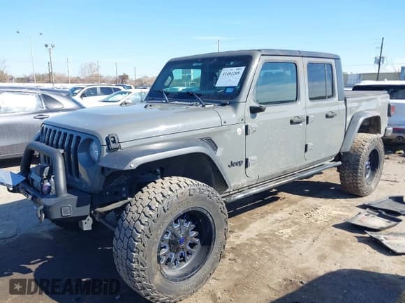 ✅ 2020 Jeep Gladiator Sport S • VIN: 1C6JJTAG6LL190749 • Lot: 41401209. Wystawiony na IAAI z przebiegiem 97 292 mil. Bezpłatny archiwum sprzedaży aukcyjnych z USA i szczegółowy raport historii pojazdu na DreamBid. Zdjęcie 2.