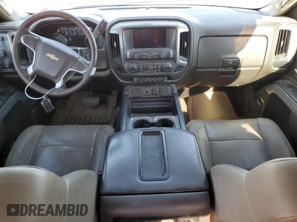 ✅ 2015 Chevrolet Silverado 2500HD LTZ • VIN: 1GC1KWE8XFF149196 • Lot: 83942615. Wystawiony na Copart z przebiegiem Nie podano. Bezpłatny archiwum sprzedaży aukcyjnych z USA i szczegółowy raport historii pojazdu na DreamBid. Zdjęcie 8.