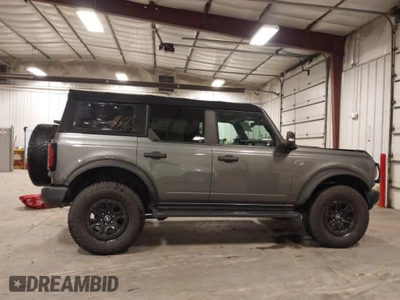 ✅ 2022 Ford Bronco • VIN: 1FMEE5DP5NLB51042 • Lot: 43123370. Listed on IAAI with 38,280 mi. Free auction sales archive from the USA and detailed vehicle history report at DreamBid. Image 14.